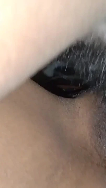 Thrilling moment from "Jamke chodo dehati ladki ko aur paani bahar nikala"