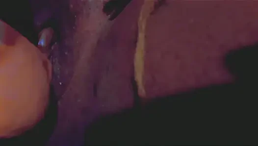Komşumun beni tekrar sikmesine izin veriyorum