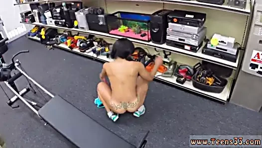 Iki oral seks ve büyük memeler sarışın anal hd muscle civciv