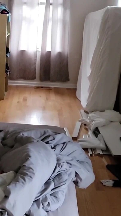 Sert parmakla sikiş, kaşıkla yandan sikiş ve vibratörle bitirdi | Klip 2
