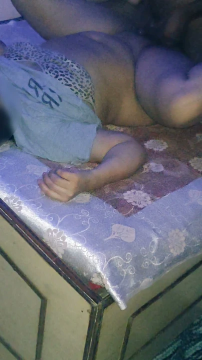 İlk Kez Tam Yüz Gösteren Padosan Bhabhi Devar ile Sert Seks | Bölüm 1