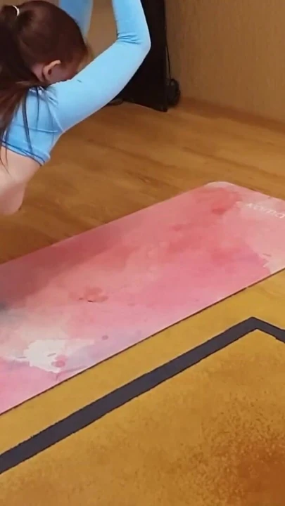 Yoga hocası hammok içinde sikiliyor | Klip 3