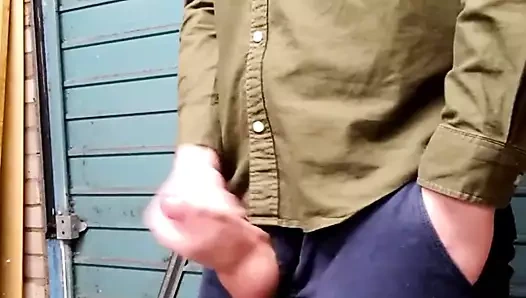 Garajda masturbasyon yapmak