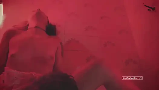 Candy Kush, Eşimi Dikkatini Dağıttı ve Bir Partide Beni Kısa Bir Şey İçin Tuvalete Sürükledi