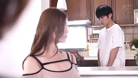 Mutlu ve utanmış üvey yeğeninin banyo zamanı 1