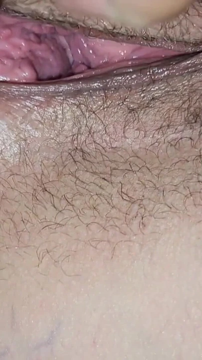 Падающий с челюсти момент из "Будит мою сводную сестру моим хуем в ее волосатой киске"