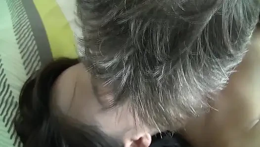 Asyalı üvey kızımı sikiyorum