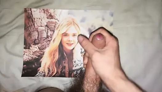 Elle fanning boşalma anısına 14