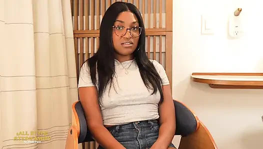 Bakire üvey kız kardeş Naomi Noel daha önce hiç penis görmedi! - Aitsfs2e14