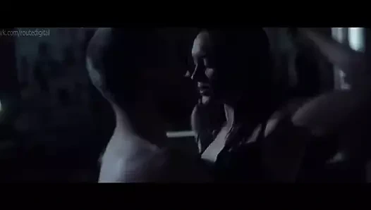 Julie christiansen mens vi kolu seks sahnesi