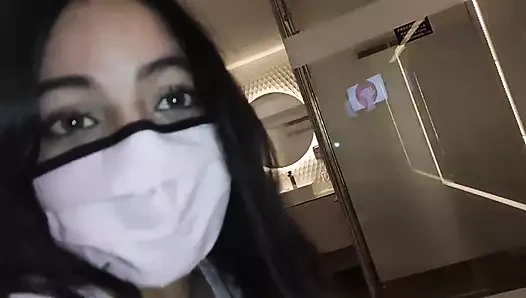 6 yıldır birlikte olduğu erkek arkadaşını aldatıyor