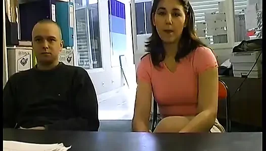 Teddy ve Stephanie ateşli bir oyuncu seçmelerinde.