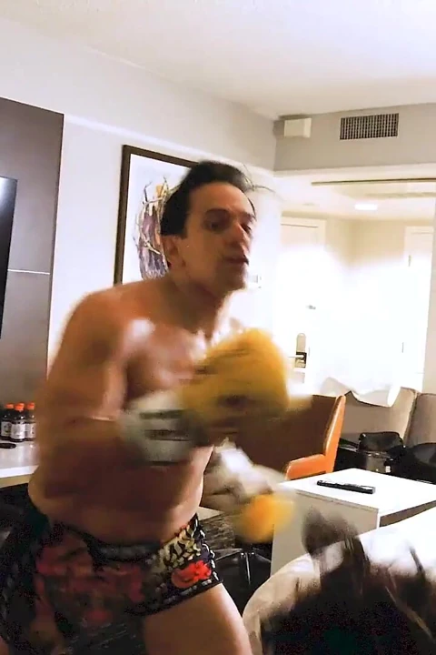 Knockout boks hakimiyeti: kandy vs sam stout