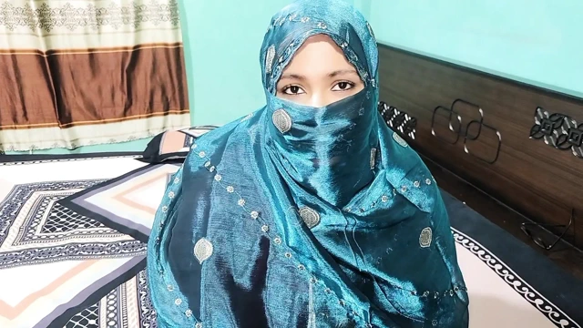 Tesettürlü üvey kız kardeşimin amını siktim.