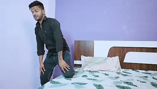Husbund Ne Wife Ko Pakda Patni Ne Pati Ke Bahar Jane Ke Baad Apne Dost Ko Ghar Bula Kar kiya Sex