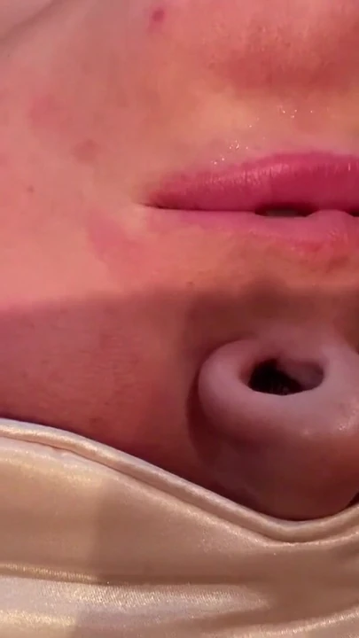 Незабываемый момент от "SLEEPOVER МАЧЕхи трахнули в рот. Сонную мачеху разбудил ПАСЫНОК"