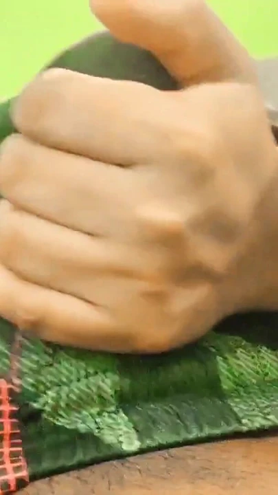 "Bangladeşhi tam sesli yeni sexx videosu( bölüm-2) 'dan önemli an.  Onun seksi ile sikişiyor"