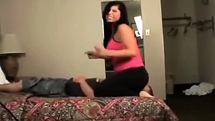 Taytlı büyük göt yüze oturma