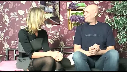 Büyük yaşlı yarak amcığı seviyor