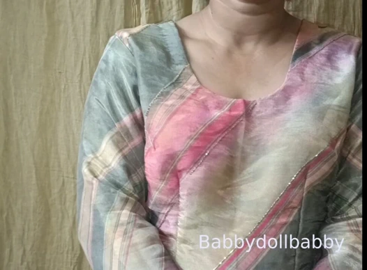 Hintli sürtüğün teaser'i rol yapma anlaşması finali