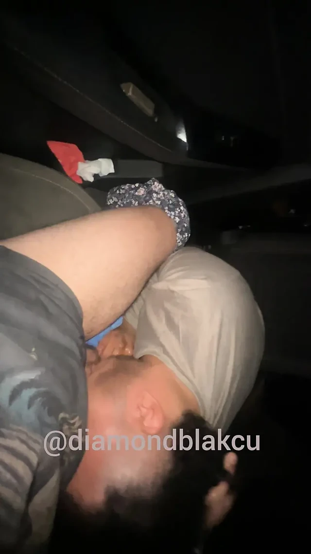 Bu hetero bana boğazımı kullanmak istediğini yazdı
