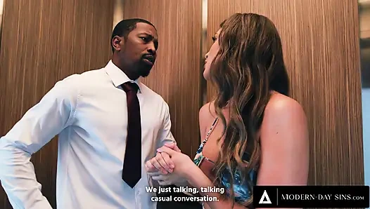 Modern zamanların günahları - 2 kızgın adam sürtük kız arkadaş Gizelle Blanco'yı asansörde sert sikiyor