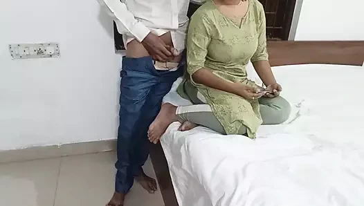 Sadece kadınları izliyorum...