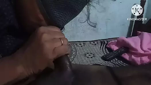 Andra Pradesh teyze yarak emiyor ve sikişiyor