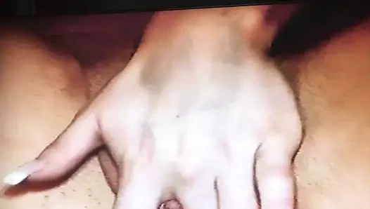 benimle dalga geçiyor