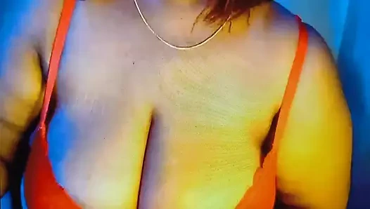 Web kamerasında canlı seks sıcak busty kız