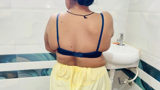 Teyze💋xxx ateşli video ile öpüşüyor