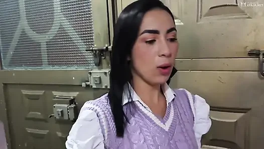 Candy ilk porno sahnesinde Robin ile ilk kez sahneye çıkıyor