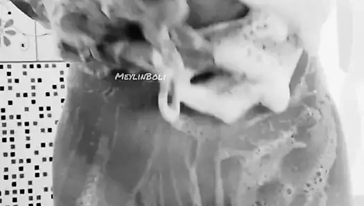 STEPSISTER SENDS ME INTIMATE VIDEO TOUCHING HERSELF IN THE SHOWER WHILE TAKING A SHOWER