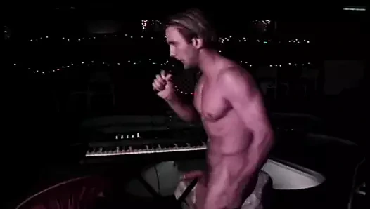 iki yırtık dudes var şehvetli fuck putdoors