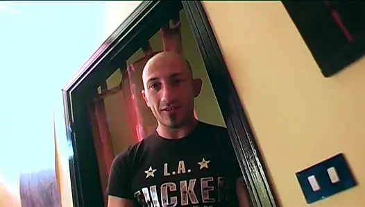 Kıllı amcıklı muhteşem esmer büyük bir yarakla eğleniyor