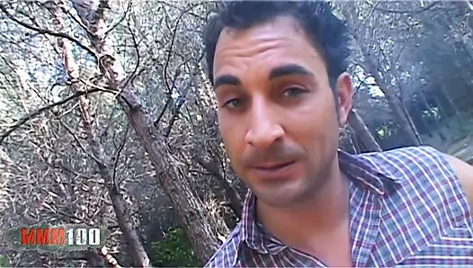 Avrupalı latin penelope - büyük memeli oral seks ve açık havada boşalma
