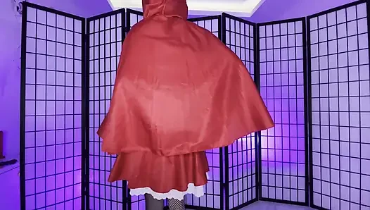 Little Red растягивает все ее три дырки для серого