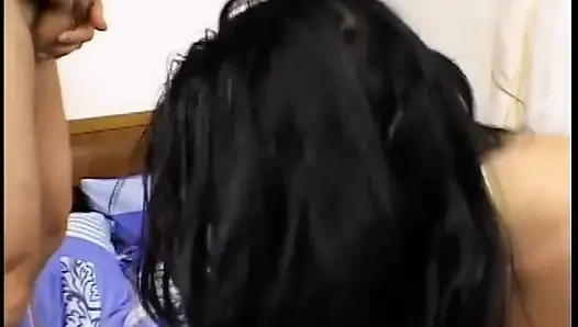 Büyük götlü Jessica Gayle otelde yatakta sikiliyor