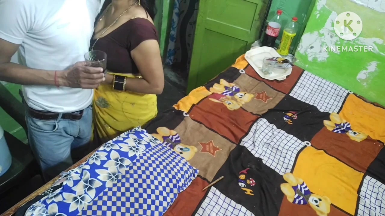 भाभी को किचन में अकेला पाकर कर दी भाभी की मस्त चुदाई, मज़ा आ गया