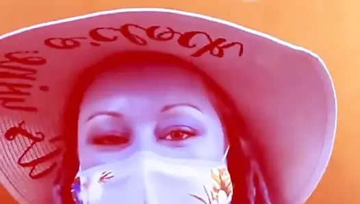 Kadın kılıklı sürtük tüm versiyonlarını eğitiyor plaj videosu