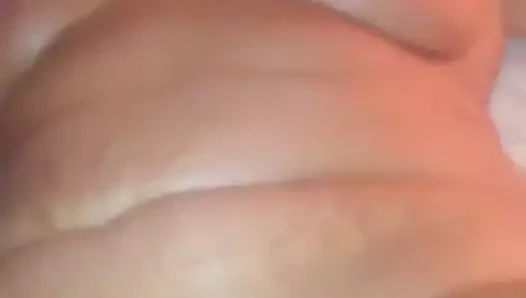 Amcığımdan döl boşaltıyor