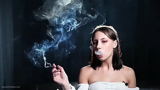 Yavaş duman baştan çıkarma sakin özgüven gece geç saatlerde