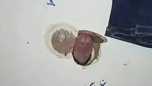 Duvar deliğinin açılışı