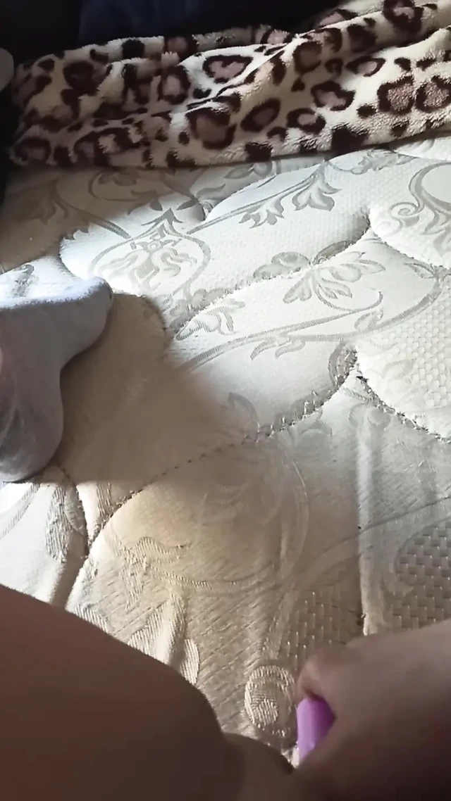 Tüm mumu götüme sokmak için çok çalışıyorum