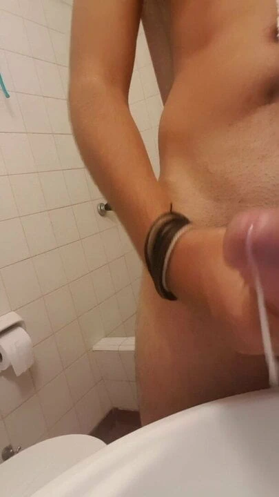 After a shower I jerk off and imagine a asshole