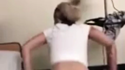 Enferera bailando dura