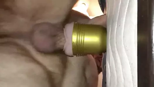 Sakallı adam Fleshlight fuck + cum içeride