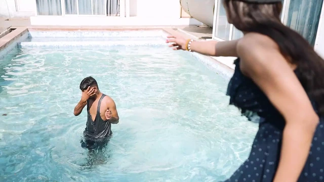 Мой первый опыт хардкорного чудай с индийским леди-пареньком с ясным хинди аудио