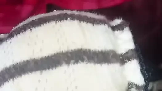 Kardeş karısının iç çamaşırları ve yeğeninin külotu