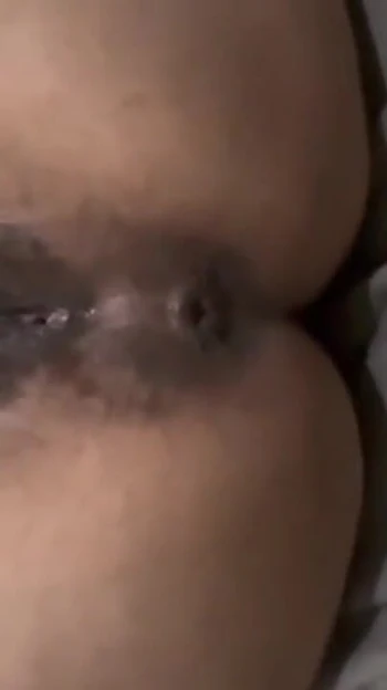 Незабываемый момент из "Трах задницы мачехи! Индийская сводная сестра трахается в задницу! Дези жена трахается в задницу"